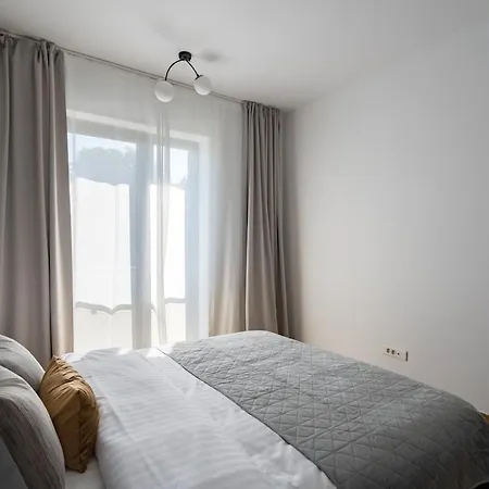 Vivando - Sunny 1br - View Balcony - Parking Bucharest