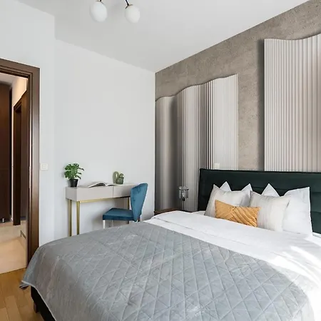 Vivando - Sunny 1br - View Balcony - Parking Apartment *