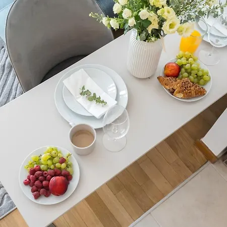 Vivando - Sunny 1br - View Balcony - Parking Apartment Bucharest