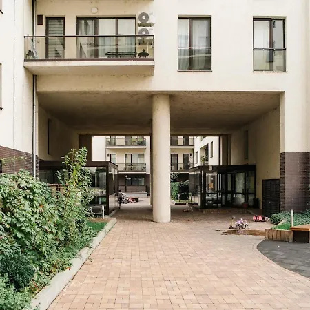 Apartamento Vivando - Sunny 1br - View Balcony - Parking Bucareste