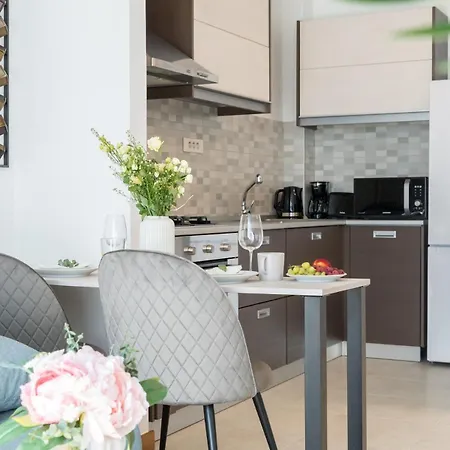 Apartamento Vivando - Sunny 1br - View Balcony - Parking