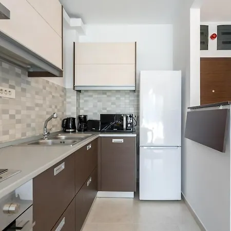 Vivando - Sunny 1br - View Balcony - Parking Bucareste